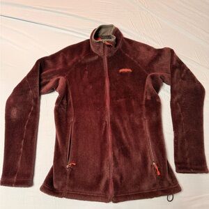 Patagonia R3 Jacket Women's maroon  and salmon.